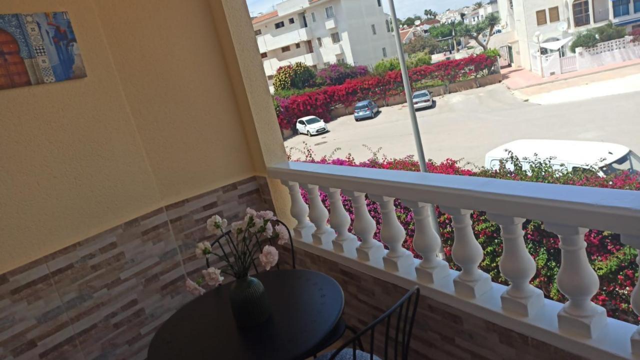 Torrevieja 2 Bedroom Holiday Apartment Экстерьер фото