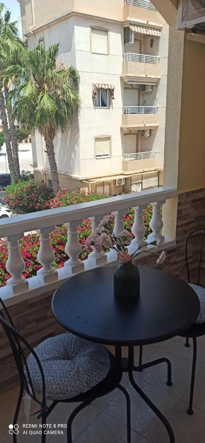 Torrevieja 2 Bedroom Holiday Apartment Экстерьер фото