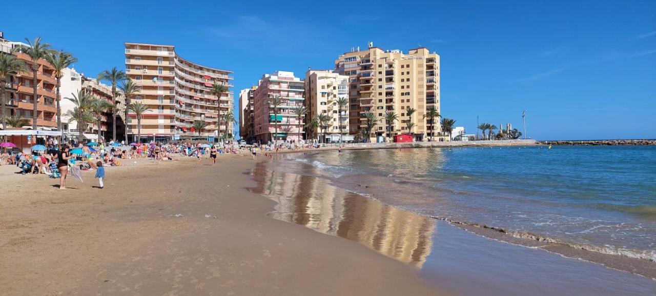 Torrevieja 2 Bedroom Holiday Apartment Экстерьер фото
